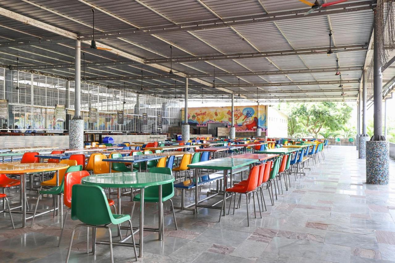 Capital O 49279 Chhab Chhaba Chhab Water Fun Park & Resort Damka Exterior photo